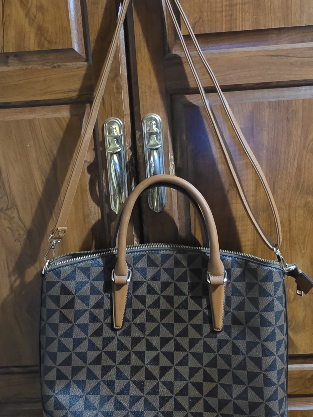 Stylish Geometric Tote Bag in Brown and Black - Designer-Inspired